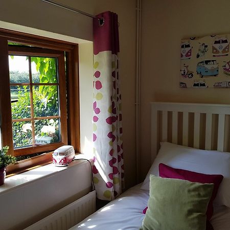 Hawthorn Farm Cottages แคนเทอร์เบอรี ภายนอก รูปภาพ